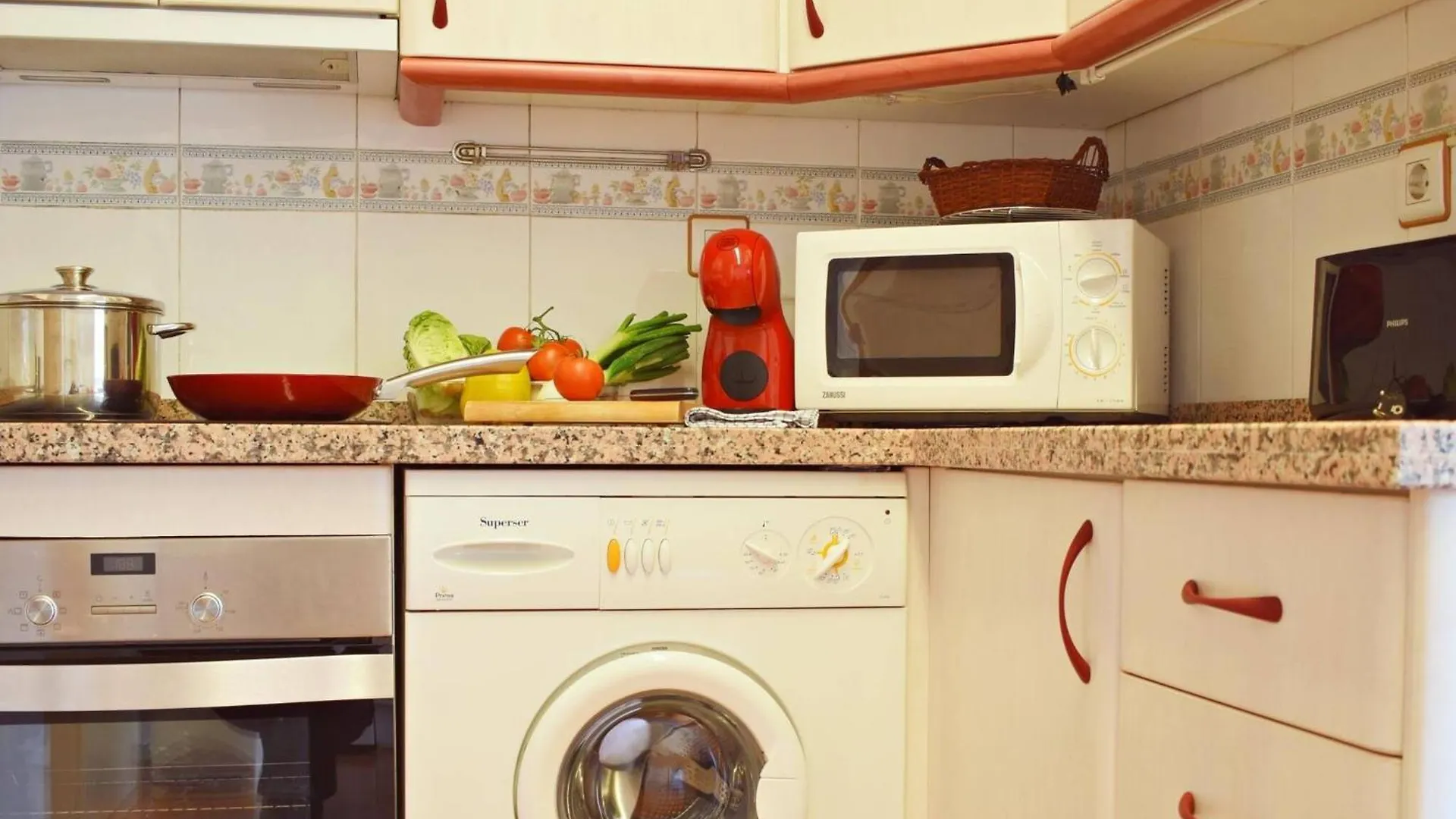 Fantastico Apartamento De Dos Dormitorios En El Soho Málaga 0*,  España