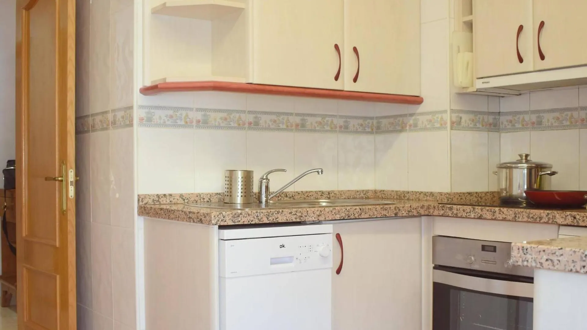 Fantastico Apartamento De Dos Dormitorios En El Soho Málaga